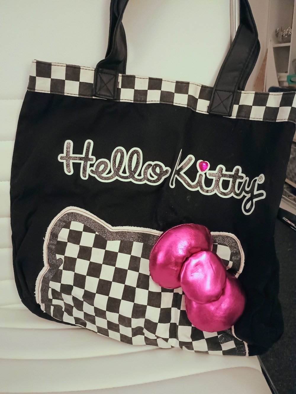 PRICE FIRM Hello Kitty Canvas Lined Checkerboard Tote Bag